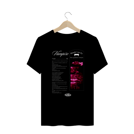 Camiseta Plus Size Olivia Rodrigo Vampire (Preta)