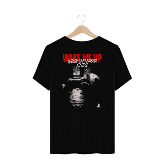 Camiseta Plus Size Green Day Wake Me Up When September Ends (Estampa nas Costas)