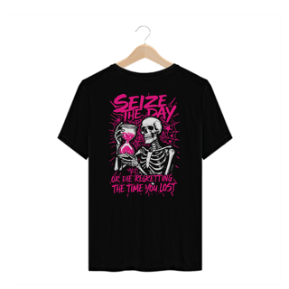 Nome do produto Camiseta Plus Size Avenged Sevenfold Seize The Day (Preta, Estampa nas Costas)