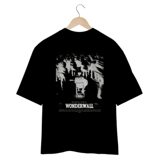 Nome do produto Camiseta Oversized Oasis Wonderwall (Preta & Vinho, Estampa nas Costas)