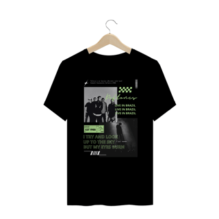 Nome do produto Camiseta Plus Size Deftones Live in Brazil 