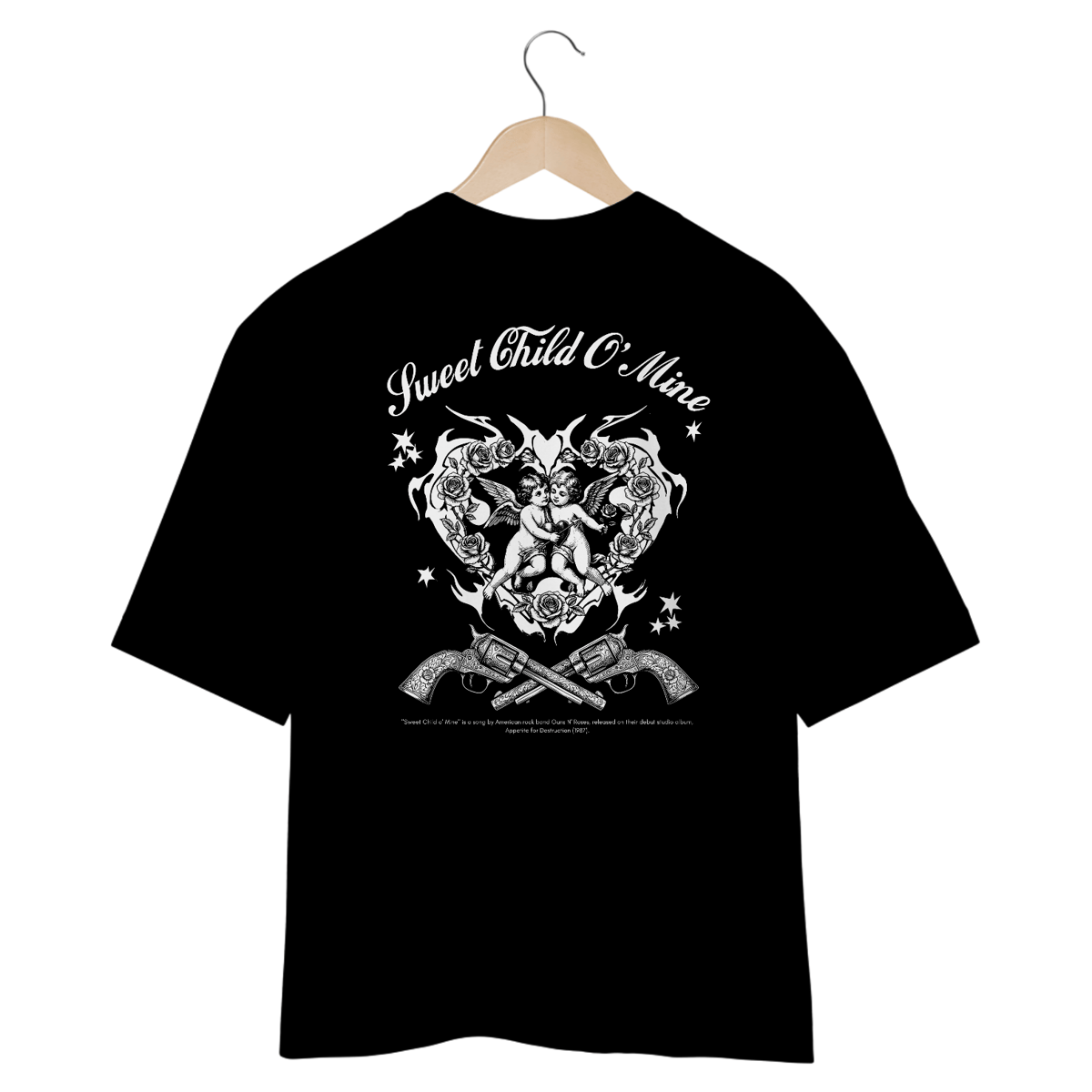Nome do produto: Camiseta Oversized Guns N\' Roses Sweet Child O\' Mine V2 (Preta, Estampa nas Costas)