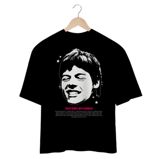 Nome do produto Camiseta Oversized Harry Styles Treat People With Kindness