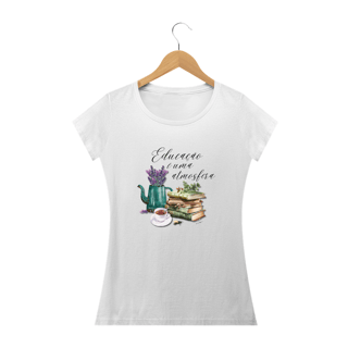 Nome do produto camiseta feminina Educação é uma atmosfera - Lavanda
