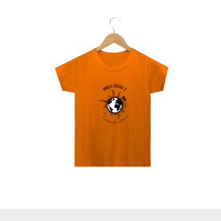 Nome do produto camiseta infantil Minha escola é o mundo todo - Clara