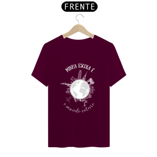 Nome do produto Camiseta masculina escura minha escola é o mundo inteiro