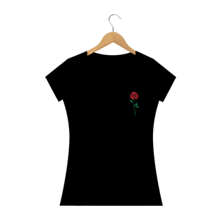 Nome do produtoCamisa clássica feminina com flor rosa