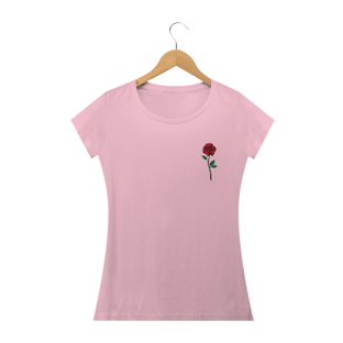 Nome do produtoCamisa clássica feminina com flor rosa