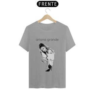 Nome do produto CAMISETA UNISEX ARIANA GRANDE