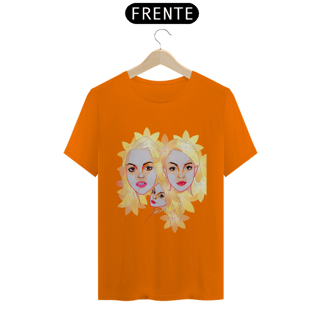 Nome do produto Camiseta Fandom Exclusiva - Britney Spears - Faces and Flowers