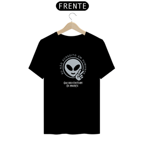 Camiseta: Eu não acredito em humanos
