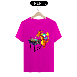 Nome do produtoT-SHIRT CLASSIC - CHARIZARD FAZENDO CHURRASCO