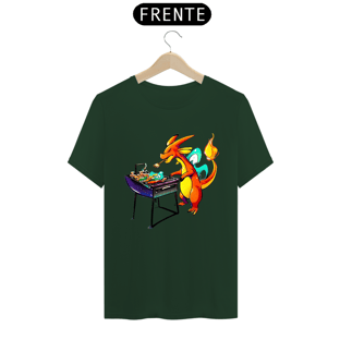 Nome do produtoT-SHIRT CLASSIC - CHARIZARD FAZENDO CHURRASCO