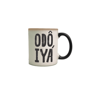 Nome do produto Caneca Mágica - Coleção Orixas Encanto e Axé By Vinicius Targa - Odô Iyádô Iyá