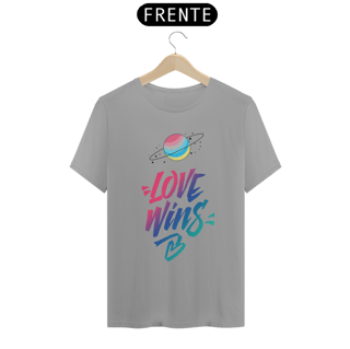 Nome do produto Camiseta Love Wins