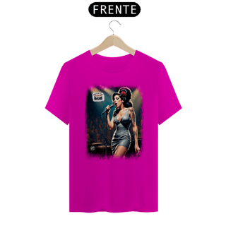 Nome do produto Camiseta Amy Winehouse - Best of the 60s to the Y2K