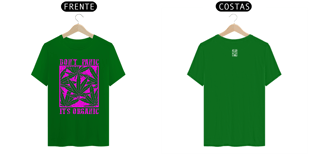 Nome do produtoCAMISETA DON'T PANIC ESTAMPA ROSA