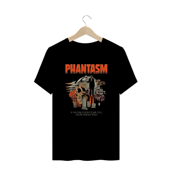 Camiseta Plus Size Fantasma Entre Túmulos e Pesadelos Estampa Filme Terror