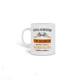 Nome do produto Nunca subestime um homem -- Caneca Simples