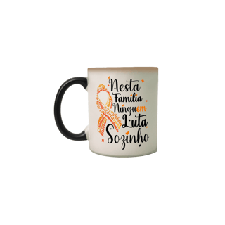 Nome do produto Nesta família ninguém luta sozinho -- V1 Caneca Mágica