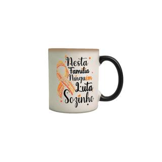 Nome do produto Nesta família ninguém luta sozinho -- V1 Caneca Mágica