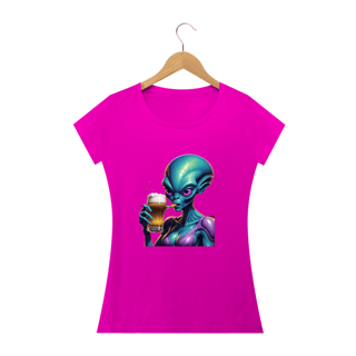 Nome do produto Camiseta Alien Mulher  Bebendo Cerveja Space182
