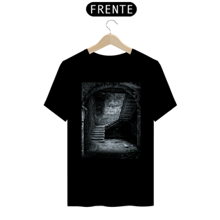 Nome do produto Camiseta Masculina Gothic Stairs - Atena™