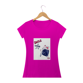 Nome do produto Camiseta Feminina Smile To The Camera - Atena™