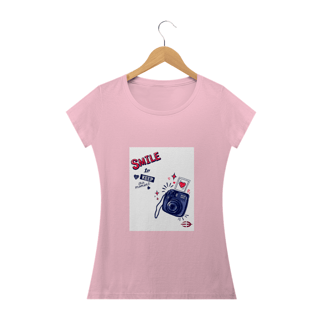 Nome do produto Camiseta Feminina Smile To The Camera - Atena™