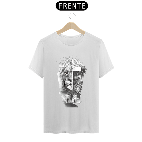 Camiseta masculina a Cruz o Cordeiro e o Leão 