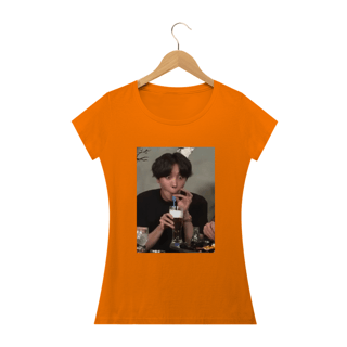 Nome do produto Camiseta Babylook - J-Hope de Canudinho - BTS