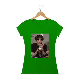 Nome do produto Camiseta Babylook - J-Hope de Canudinho - BTS