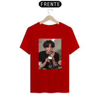 Nome do produto Camiseta Masculina - J-Hope de Canudinho - BTS