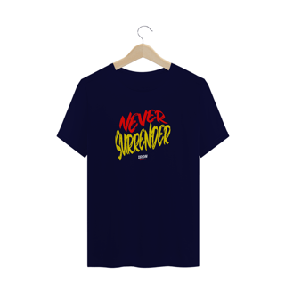 Nome do produto Camiseta Masculina NEVER SURRENDER (Plus Size)