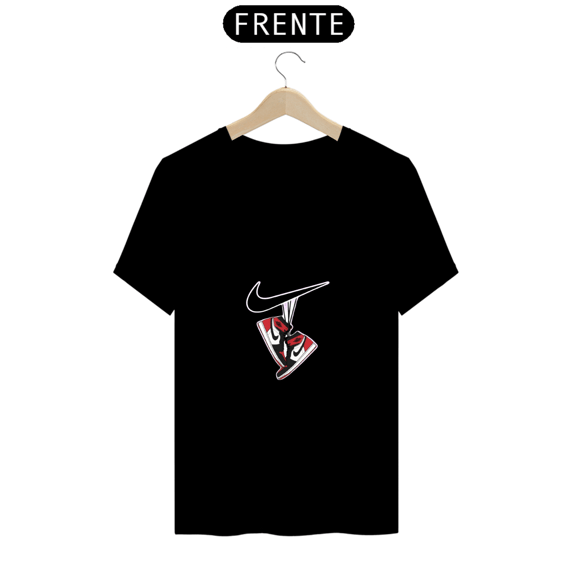 Blusa Nike e Jordan branca e preto 