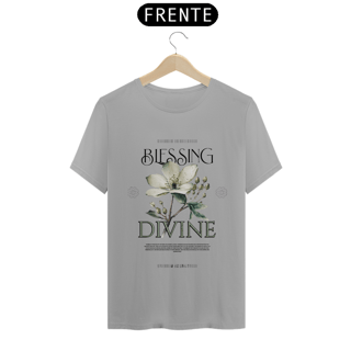 Nome do produto Tshirt Benção Divina camiseta clássica