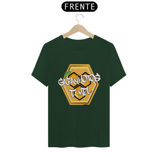 Nome do produto Tshirt Gafanhotos e  Mel: As vestes de João eram feitas de pêlos de camelo, ele trazia um cinto de couro e se alimentava de gafanhotos e mel silvestre