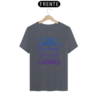 Nome do produto Camiseta - A vida é Curta