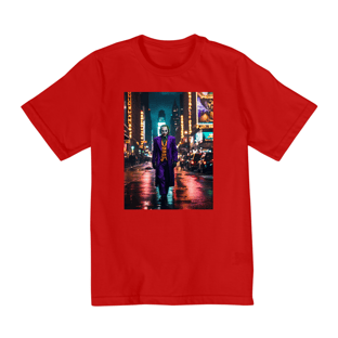 Nome do produtoCamiseta O curinga andando pelas ruas de Nova York , foto deslumbrante , estética sombria e temperamental , à noite , luzes da cidade ao fundo. surreal , 8k