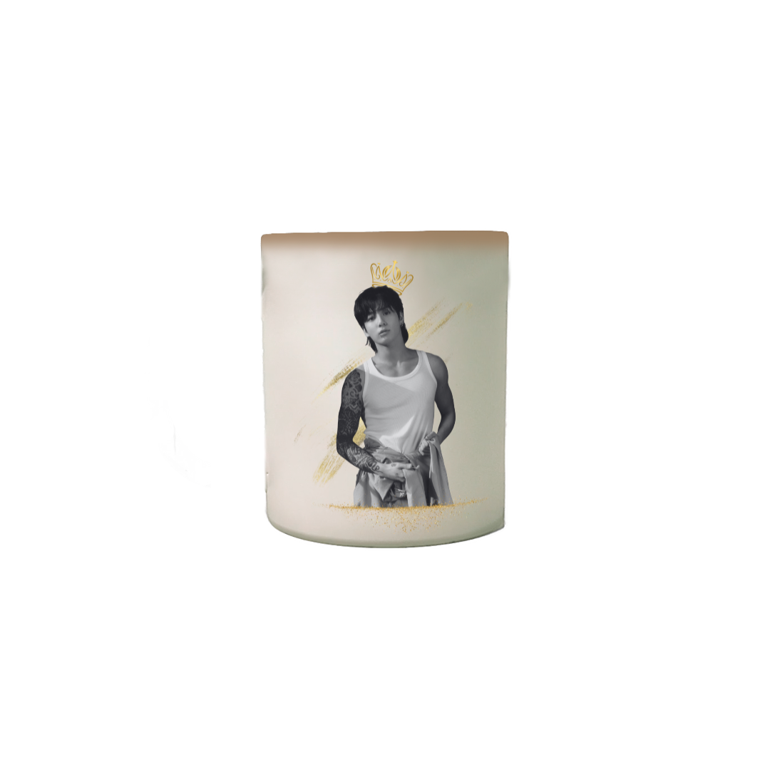 CANECA MÁGICA JUNGKOOK GOLDEN (Funciona com água quente)