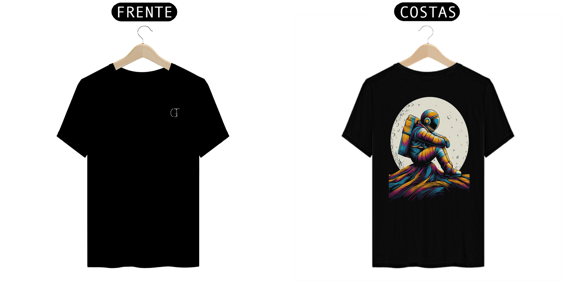 camisa oversized com astronauta para sair do chão 