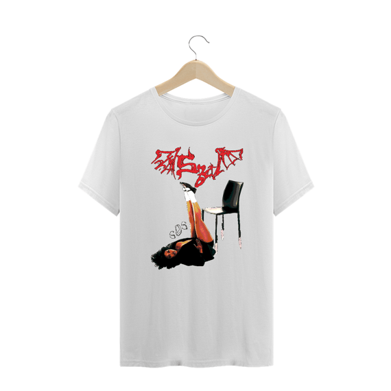 Camiseta Plus Size 'SZA - SOS'