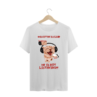 Nome do produto Camiseta Plus Size 'THIS KITTEN IS A LIAR'