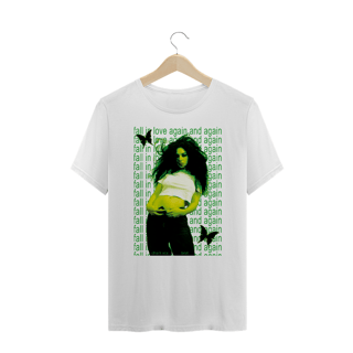 Nome do produto Camiseta Plus Size 'CHARLI XCX - FALL IN LOVE AGAIN AND AGAIN'