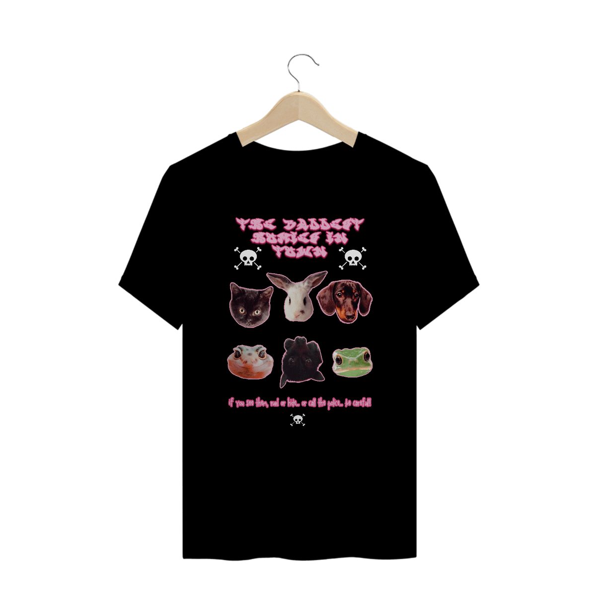 Nome do produto: Camiseta Plus Size \'THE BADDEST HOMIES IN TOWN\'