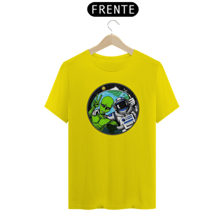 Nome do produto Camiseta Alien e Astronauta Tirando Selfie