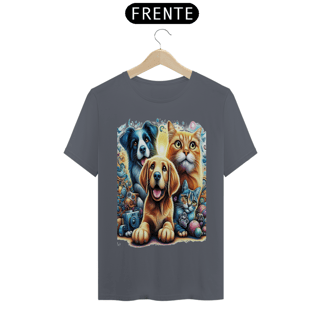 Nome do produto T- shirt Classic -  Amigos para sempre - Gatos e Cães