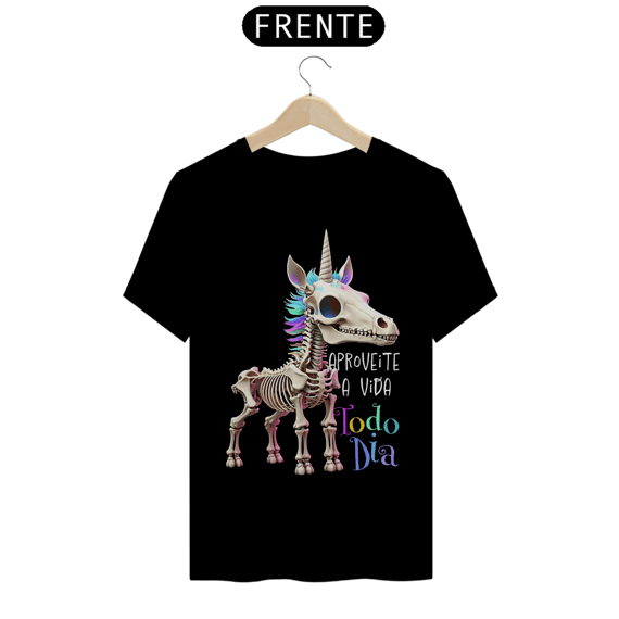 Camiseta Classic Unicórnio Motivacional Aproveite