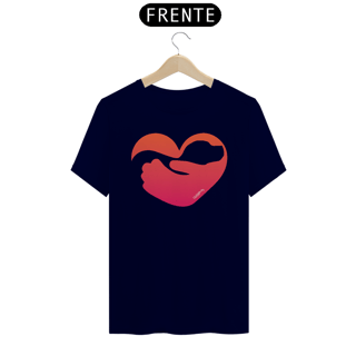 Nome do produto Camiseta Cachorro Coração - Quem Ama Cuida