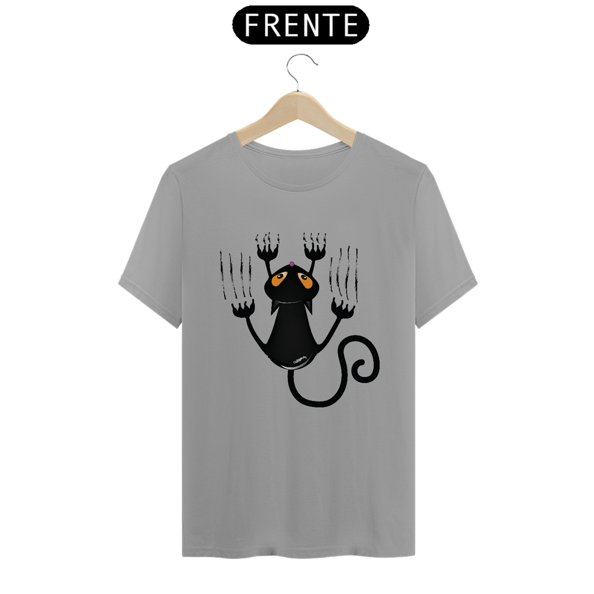 Nome do produto: Camiseta Gato Preto Arranhando